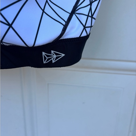 Yvette - Picture 6 of 7